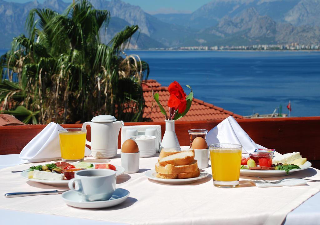 Otel Argos