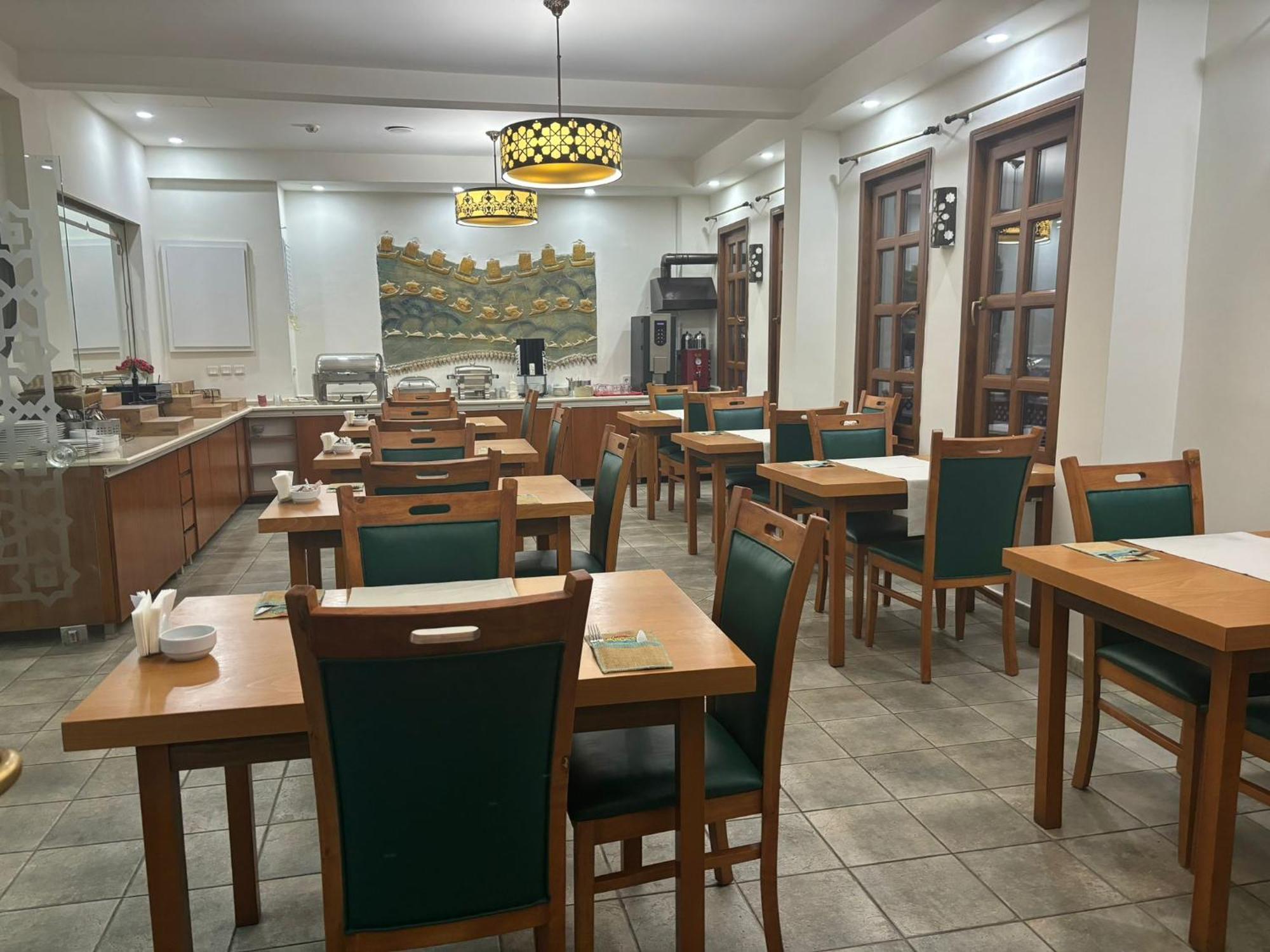 Otel Argos
